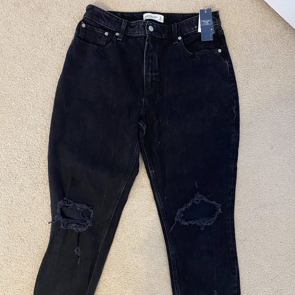 NWT Abercrombie Black Distressed Curve Love High Rise Mom Jeans